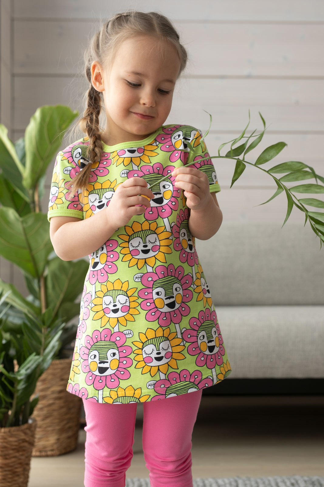Viola_bloomnation_apple-pink_Viola_kukkakansa_omena-pinkki